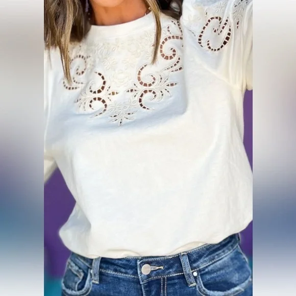 BNWT Fate Off White Cream Embroidered Eyelet  Women's Top, Sz Xsmall - Picture 7 of 12